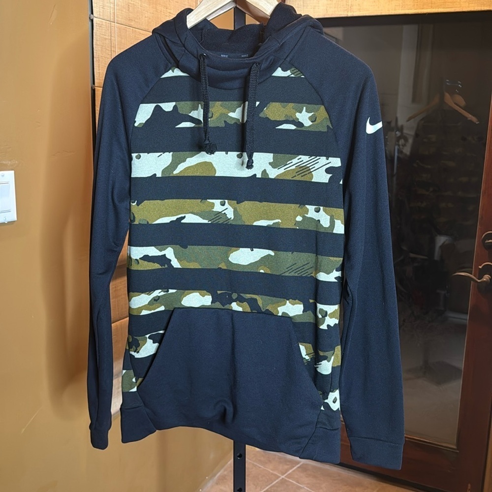 Nike Dri-Fit Camo Stripe Hoodie Mens Size Small Black Green Training Pullover - Picture 11 of 16